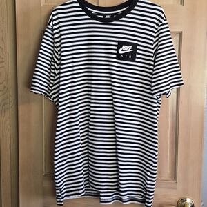 NIKE AIR Shirt L Black White Striped Short Sleeve Men's